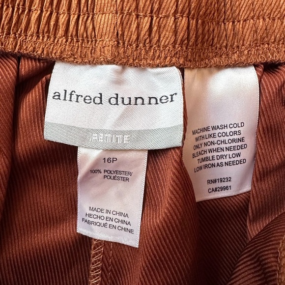 NWOT Alfred Dunner Classic Fit Pull On Pants 16P - Picture 5 of 5
